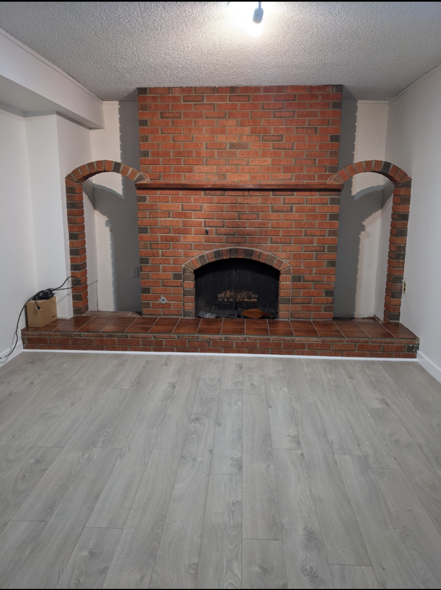 Bright 2 bedroom basement suite in the heart of Rosscarrock